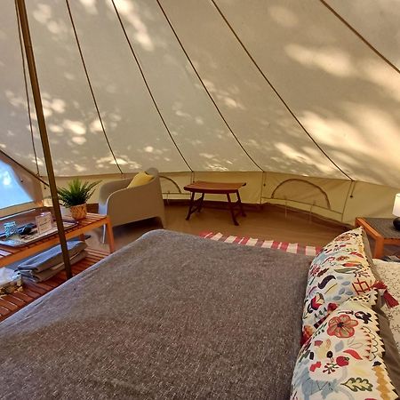Camping Etang Du Camp Senergues エクステリア 写真