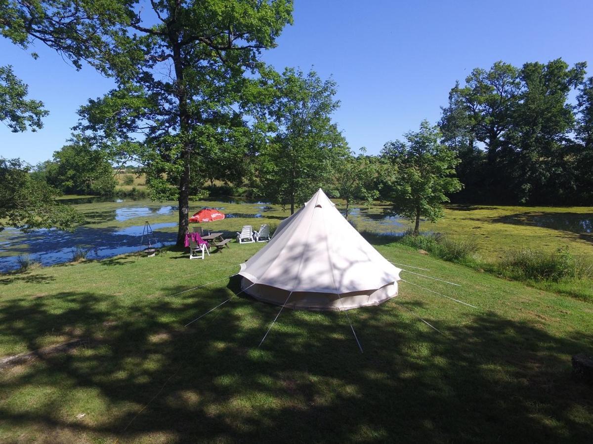 Camping Etang Du Camp Senergues エクステリア 写真