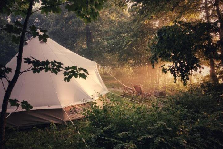 Camping Etang Du Camp Senergues エクステリア 写真