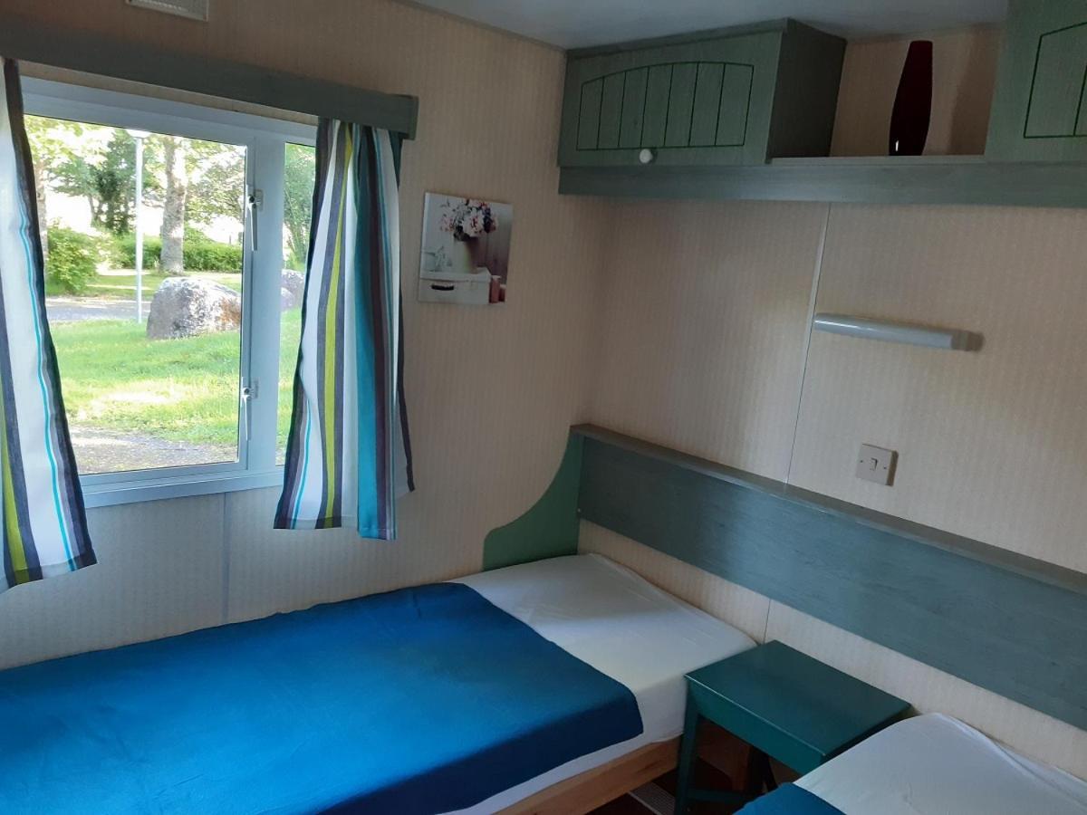 Camping Etang Du Camp Senergues エクステリア 写真