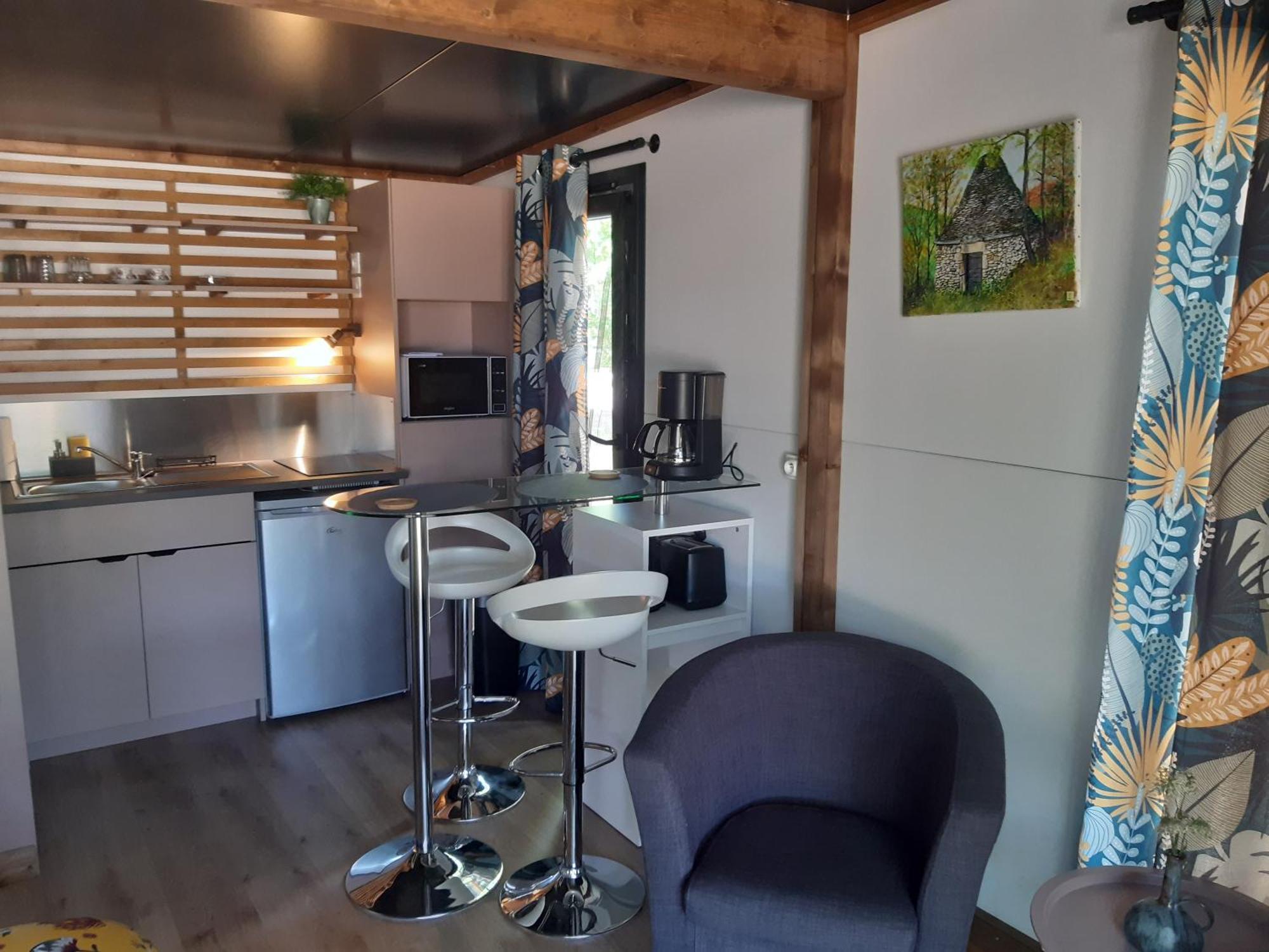 Camping Etang Du Camp Senergues エクステリア 写真