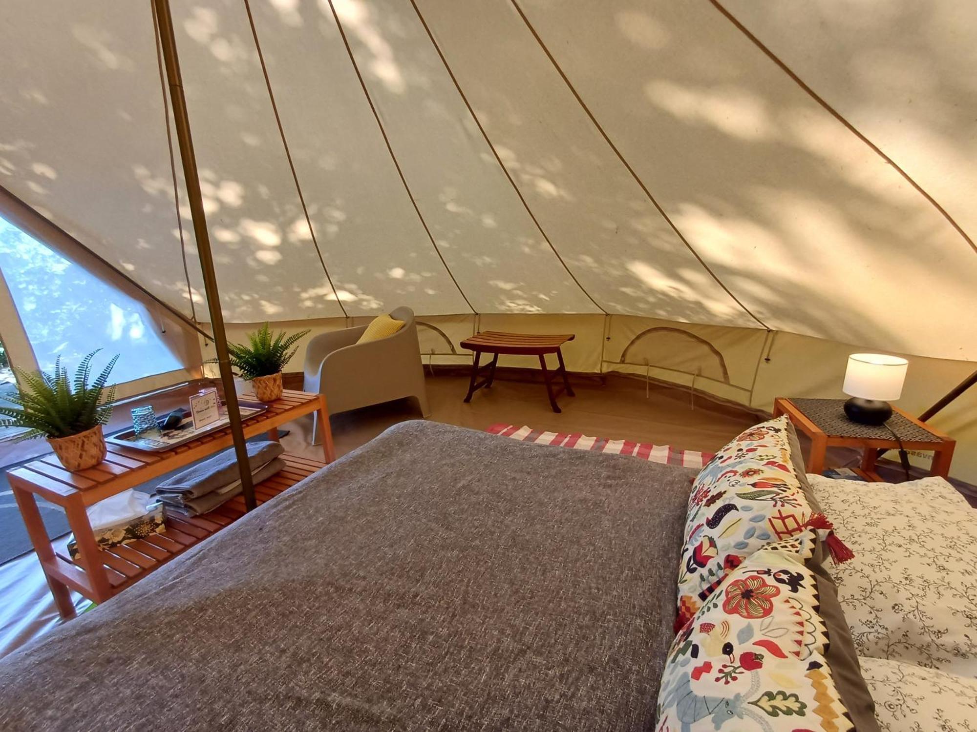 Camping Etang Du Camp Senergues エクステリア 写真